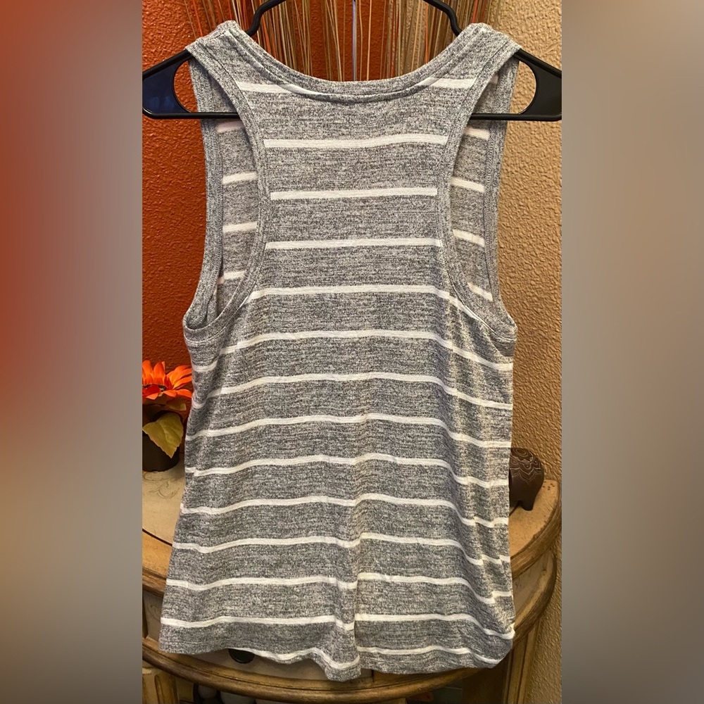 NEW- Market & Spruce soft heathered gray striped Vreeland side split tank -NWOT - Picture 3 of 6